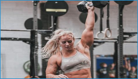 Insightful Details on Dani Elle Speegle Age: From Early Life to Fitness Stardom